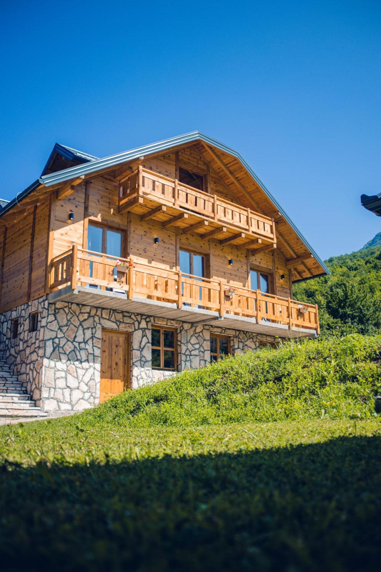 Outdoor Resort Tarasport Фоча Екстер'єр фото